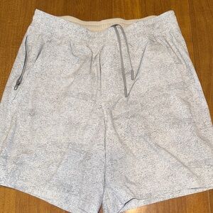 Lululemon Men’s 7” unlined pace breaker shorts